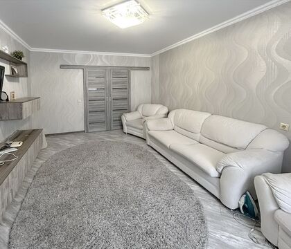 Трёхкомнатная квартира, Минеева ул. - 550130