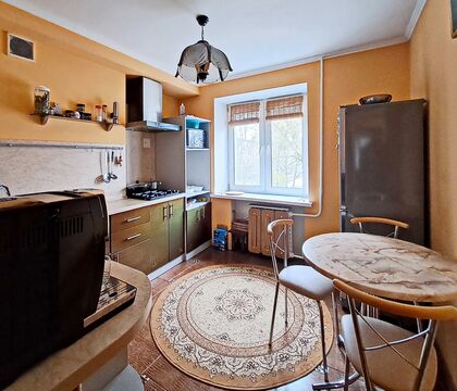 Двухконатная квартира, Бресткая ул. - 550182
