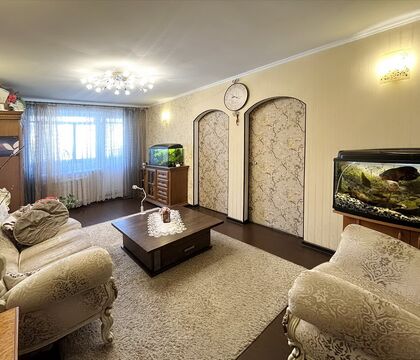 Трехкомнатная квартира, Первомайская ул. - 560036