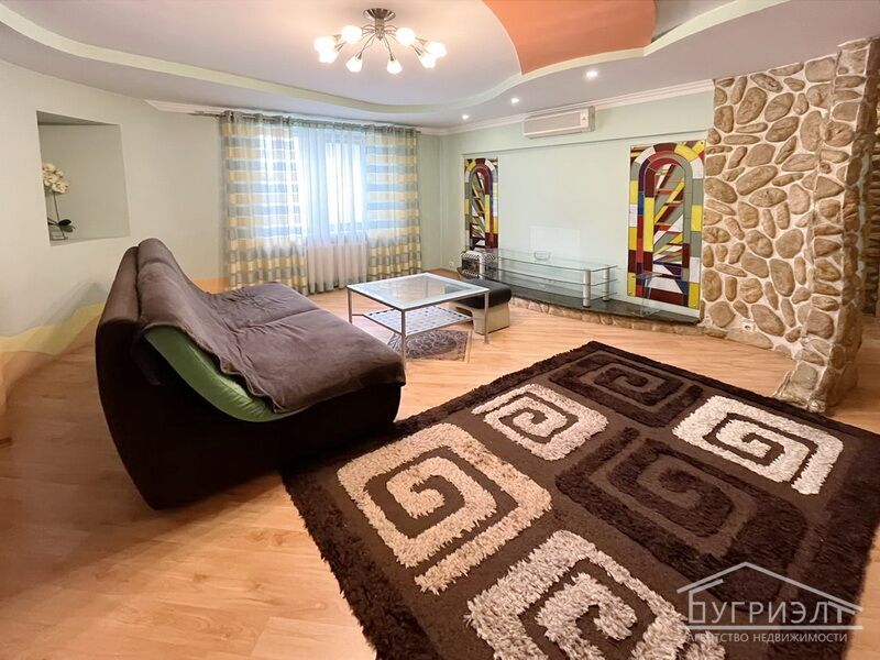 Трёхкомнатная квартира, Дзержинского ул. - 560044, фото 1